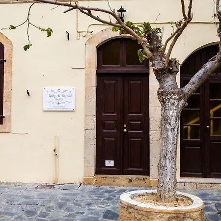 Ruby 'n Emerald Studio's Maison d'hôtes Réthymnon